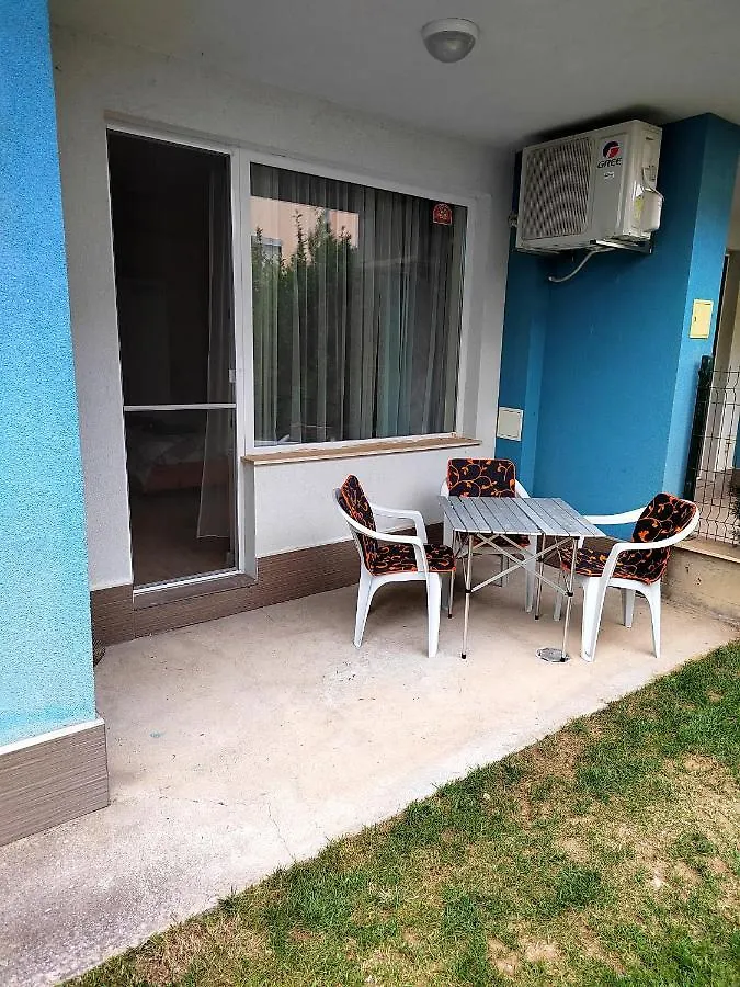 Apartment With Private Yard And Bbq Varna